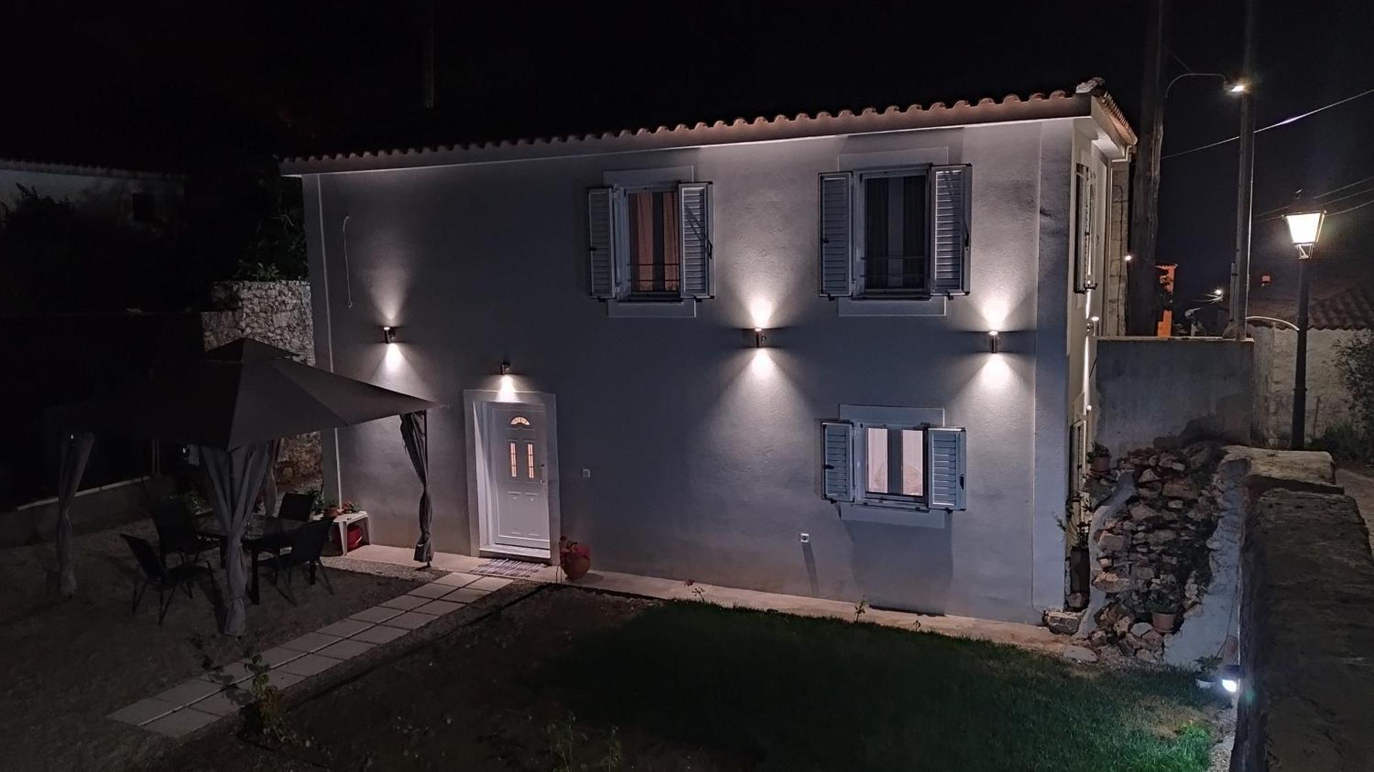 Villa Vikou House à Yírion Extérieur photo